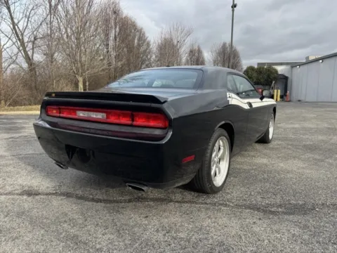More photos of 2010 Dodge Challenger R/T at Indy Luxury Motorsports, IN