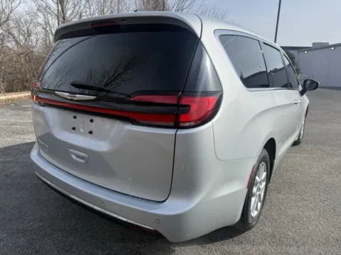 Another view of 2023 Chrysler Pacifica Touring for sale in Indianapolis, IN at Indy Luxury Motorsports