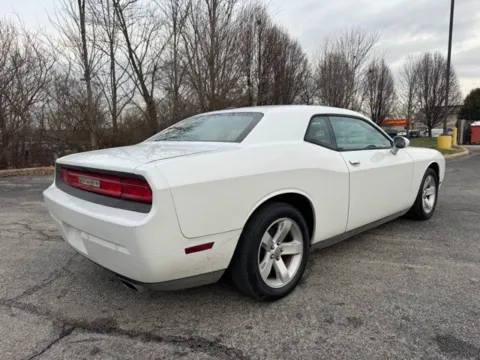 More photos of 2013 Dodge Challenger SXT at Indy Luxury Motorsports, IN