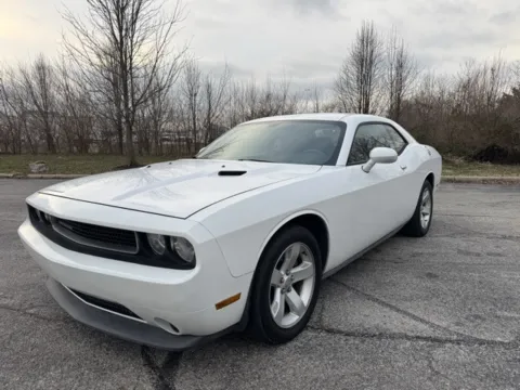 More photos of 2013 Dodge Challenger SXT at Indy Luxury Motorsports, IN