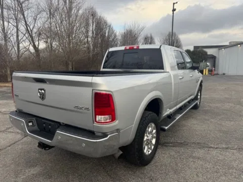 More photos of 2018 Ram 3500 Laramie at Indy Luxury Motorsports, IN