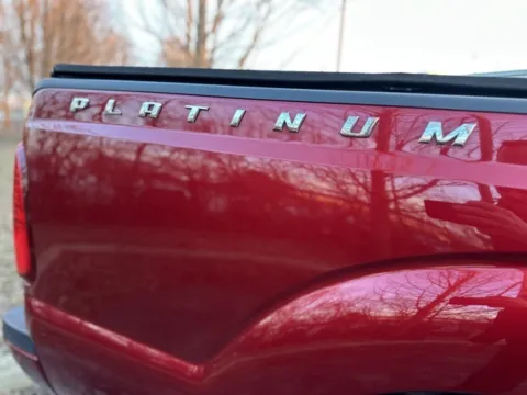 More photos of 2016 Ford F-350SD Platinum at Indy Luxury Motorsports, IN