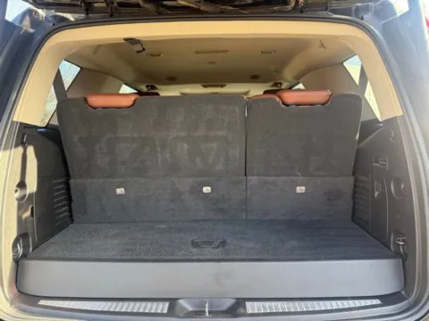 More photos of 2018 Cadillac Escalade Luxury at Indy Luxury Motorsports, IN