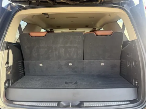 More photos of 2018 Cadillac Escalade Luxury at Indy Luxury Motorsports, IN