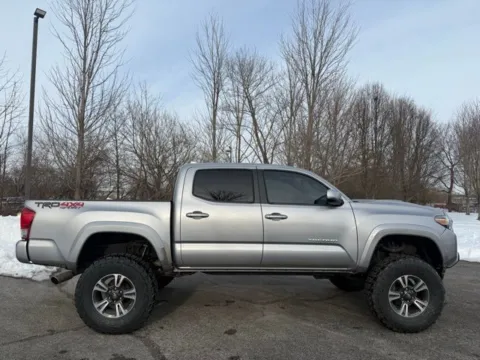 Photos of 2017 Toyota Tacoma TRD Off-Road for sale in Indianapolis, IN at Indy Luxury Motorsports