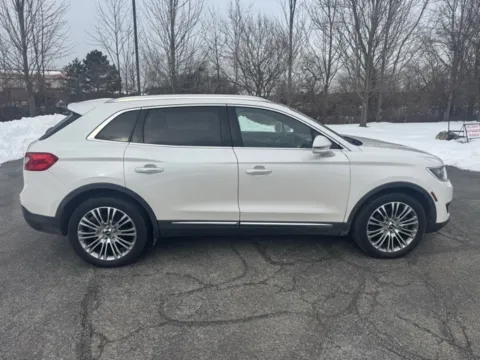 Photos of 2016 Lincoln MKX Reserve for sale in Indianapolis, IN at Indy Luxury Motorsports