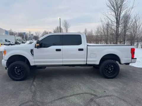 Another view of 2018 Ford F-250SD Platinum for sale in Indianapolis, IN at Indy Luxury Motorsports