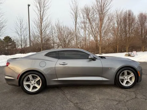 Photos of 2020 Chevrolet Camaro 1LT for sale in Indianapolis, IN at Indy Luxury Motorsports