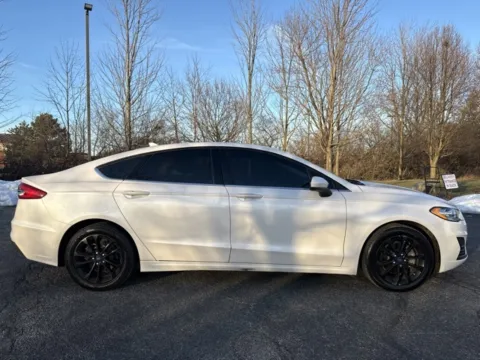 Photos of 2020 Ford Fusion Hybrid SE for sale in Indianapolis, IN at Indy Luxury Motorsports