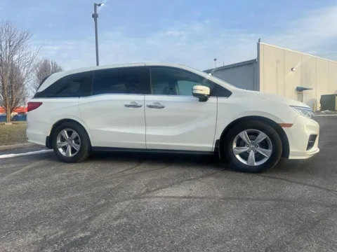 Photos of 2019 Honda Odyssey EX-L for sale in Indianapolis, IN at Indy Luxury Motorsports