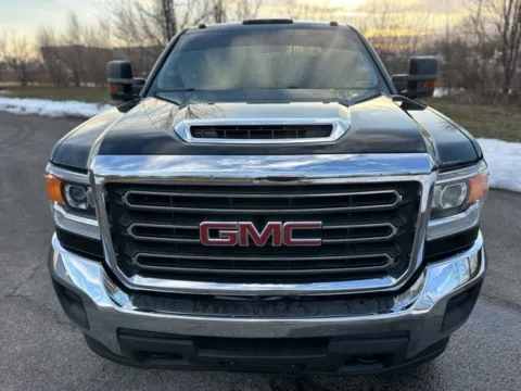 Another view of 2019 GMC Sierra 2500HD for sale in Indianapolis, IN at Indy Luxury Motorsports