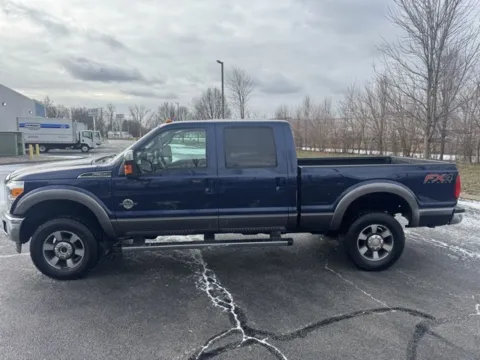 More photos of 2011 Ford F-250SD Lariat at Indy Luxury Motorsports, IN