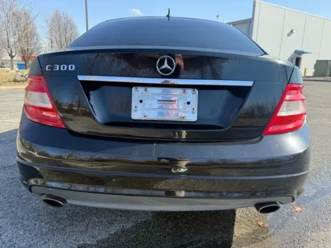 More photos of 2010 Mercedes-Benz C-Class C 300 at Indy Luxury Motorsports, IN