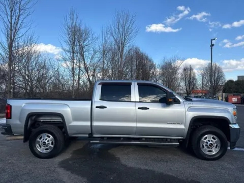 Photos of 2019 GMC Sierra 2500HD for sale in Indianapolis, IN at Indy Luxury Motorsports