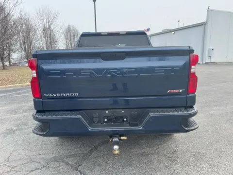 More photos of 2021 Chevrolet Silverado 1500 RST at Indy Luxury Motorsports, IN