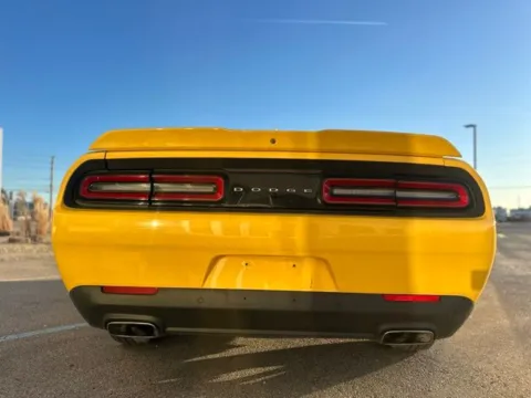 More photos of 2017 Dodge Challenger SXT at Indy Luxury Motorsports, IN