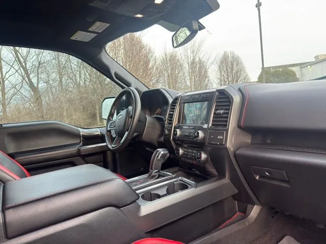 2018 Ford F-150 Lariat - Photo 10