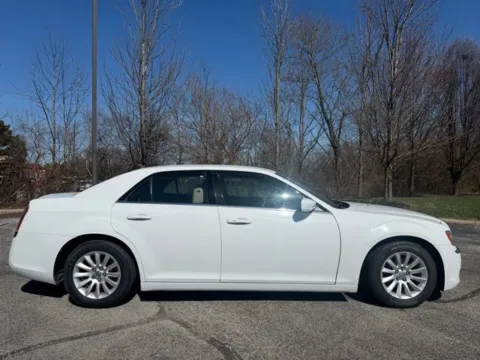 Photos of 2014 Chrysler 300 for sale in Indianapolis, IN at Indy Luxury Motorsports