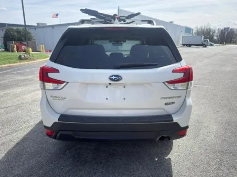 More photos of 2021 Subaru Forester Premium at Indy Luxury Motorsports, IN