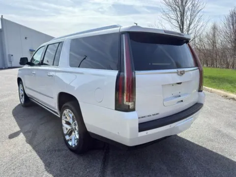 More photos of 2018 Cadillac Escalade ESV Platinum Edition at Indy Luxury Motorsports, IN