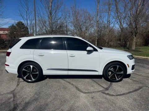 Photos of 2019 Audi Q7 55 Prestige for sale in Indianapolis, IN at Indy Luxury Motorsports