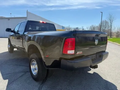 More photos of 2018 Ram 3500 Tradesman at Indy Luxury Motorsports, IN