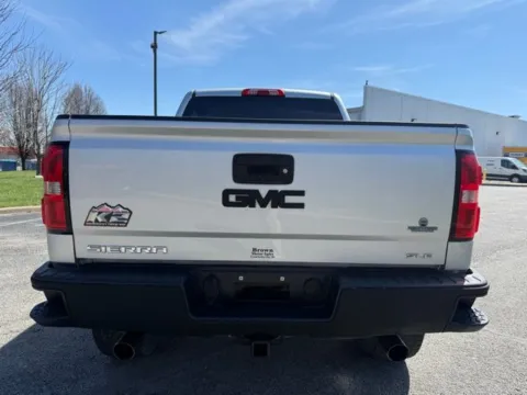 More photos of 2017 GMC Sierra 1500 SLE at Indy Luxury Motorsports, IN
