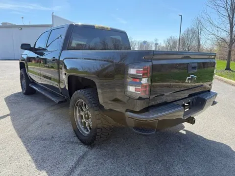 More photos of 2017 Chevrolet Silverado 1500 LT at Indy Luxury Motorsports, IN