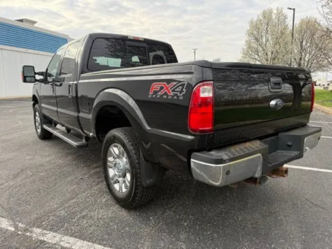 More photos of 2016 Ford F-250SD Lariat at Indy Luxury Motorsports, IN