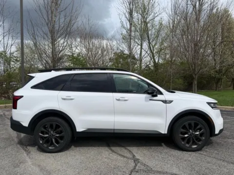 Photos of 2023 Kia Sorento X-Line EX for sale in Indianapolis, IN at Indy Luxury Motorsports