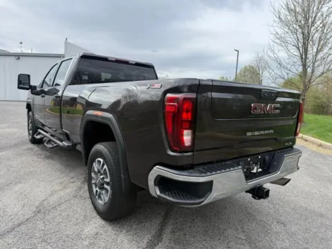 More photos of 2021 GMC Sierra 3500HD SLE at Indy Luxury Motorsports, IN