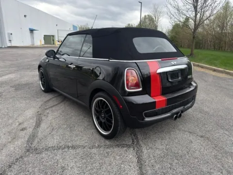 More photos of 2009 MINI Cooper S at Indy Luxury Motorsports, IN
