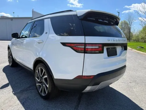 More photos of 2018 Land Rover Discovery HSE Luxury at Indy Luxury Motorsports, IN