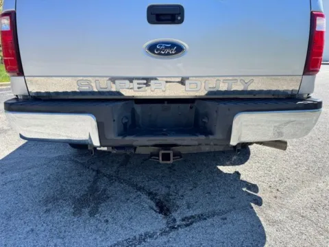 More photos of 2008 Ford F-350SD at Indy Luxury Motorsports, IN