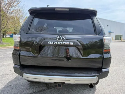 More photos of 2017 Toyota 4Runner TRD Off-Road Premium at Indy Luxury Motorsports, IN