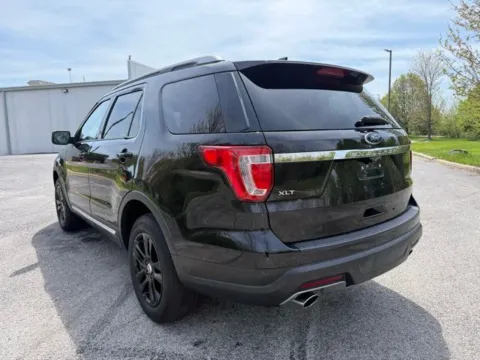 More photos of 2019 Ford Explorer XLT at Indy Luxury Motorsports, IN