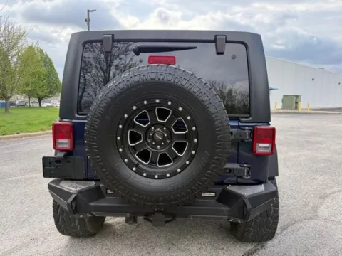 More photos of 2013 Jeep Wrangler Unlimited Rubicon at Indy Luxury Motorsports, IN