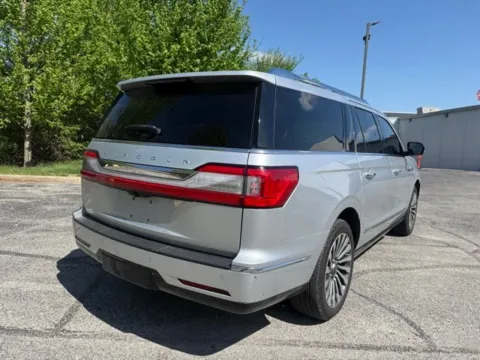 More photos of 2018 Lincoln Navigator L Reserve at Indy Luxury Motorsports, IN