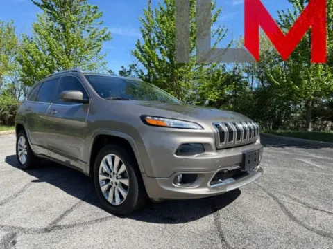Brown 2017 Jeep Cherokee Overland for sale in Indianapolis, IN