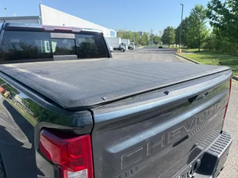 More photos of 2021 Chevrolet Silverado 1500 LT Trail Boss at Indy Luxury Motorsports, IN