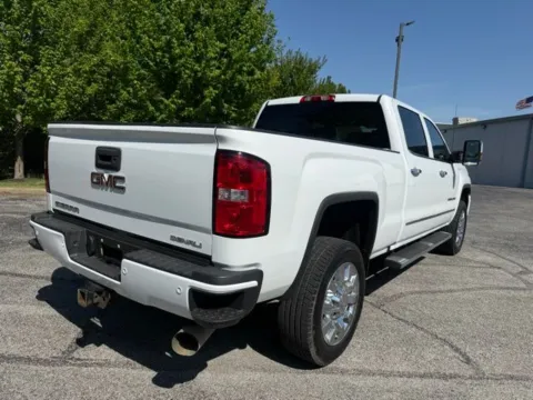 Another view of 2019 GMC Sierra 2500HD Denali for sale in Indianapolis, IN at Indy Luxury Motorsports