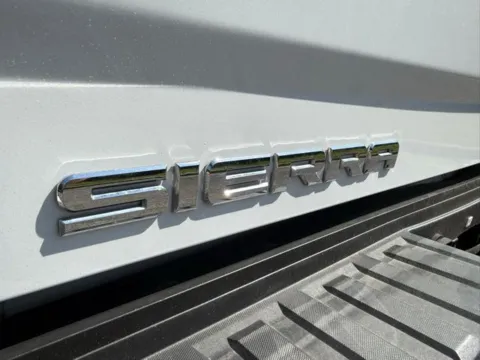 More photos of 2019 GMC Sierra 2500HD Denali at Indy Luxury Motorsports, IN