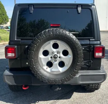 More photos of 2018 Jeep Wrangler Sport at Indy Luxury Motorsports, IN