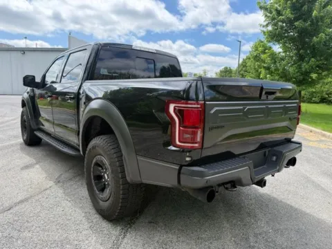 More photos of 2018 Ford F-150 Raptor at Indy Luxury Motorsports, IN