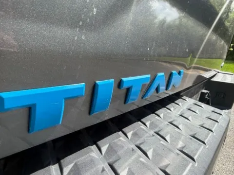 More photos of 2017 Nissan Titan at Indy Luxury Motorsports, IN
