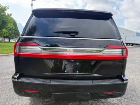 More photos of 2019 Lincoln Navigator Black Label at Indy Luxury Motorsports, IN