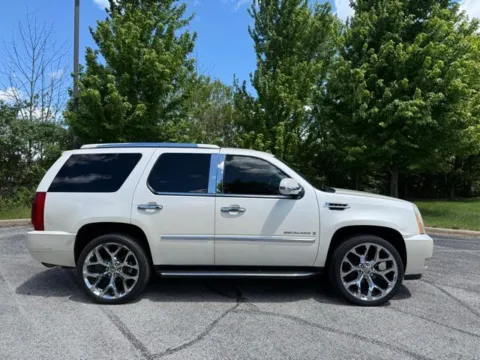 Photos of 2007 Cadillac Escalade for sale in Indianapolis, IN at Indy Luxury Motorsports
