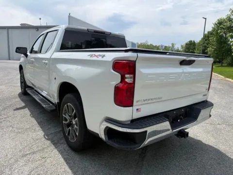 More photos of 2020 Chevrolet Silverado 1500 LT at Indy Luxury Motorsports, IN