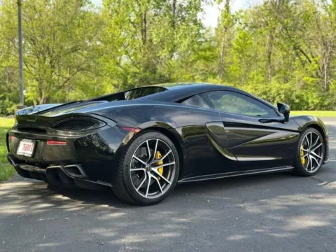 More photos of 2016 McLaren 570S at Indy Luxury Motorsports, IN