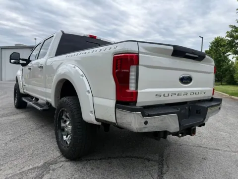 More photos of 2019 Ford F-250SD Lariat at Indy Luxury Motorsports, IN